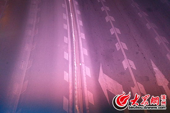 濱州：天橋LED屏太刺眼影響行車安全 經營公司回應將降低亮度