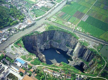 深坑酒店明年建成 被譽為世界建築奇跡（組圖）